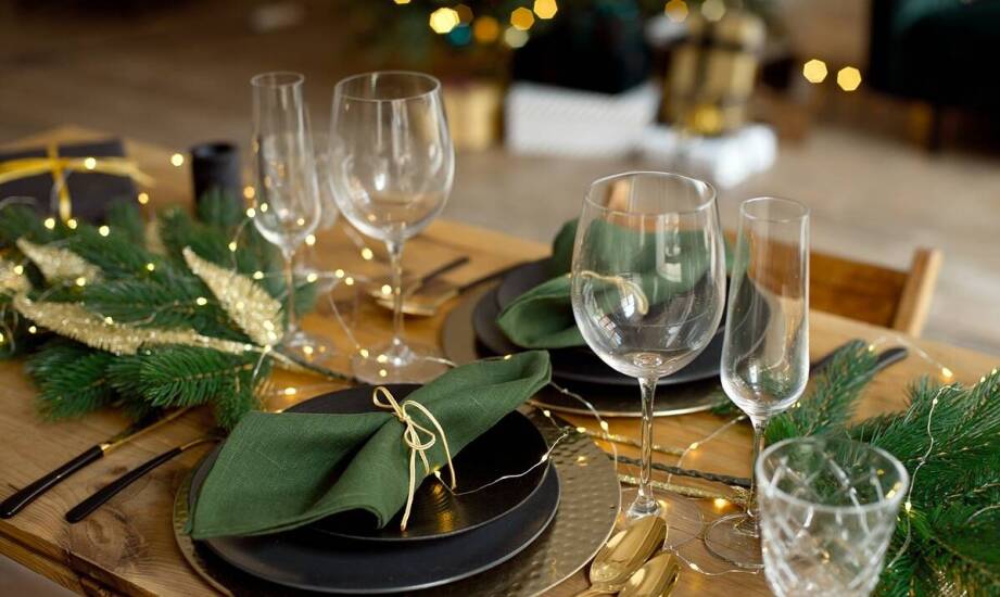 Praktyczne wskazówki dotyczące użycia grubego sznura jutowego w dekoracjach stołów