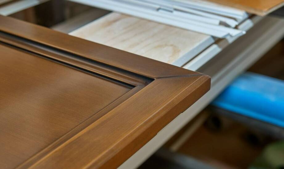 Dlaczego warto zwrócić uwagę na drzwi z grubością skrzydła 45 mm?