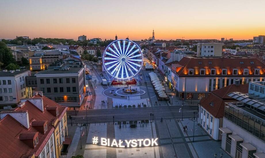 Jak informacja turystyczna w Gnieźnie wspiera lokalne instytucje?