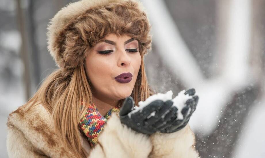 Jak wybrać idealny damski płaszcz z bielawskich tkanin na zimę?