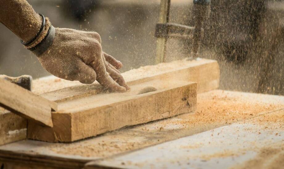 Kluczowe kroki w procesie obcinania harmonijkowych drzwi dla optymalnej funkcjonalności