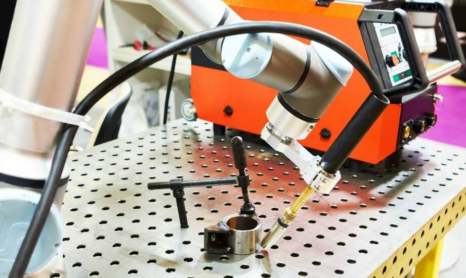 Jakie korzyści daje zastosowanie spawalniczych profesjonalnych uchwytów?