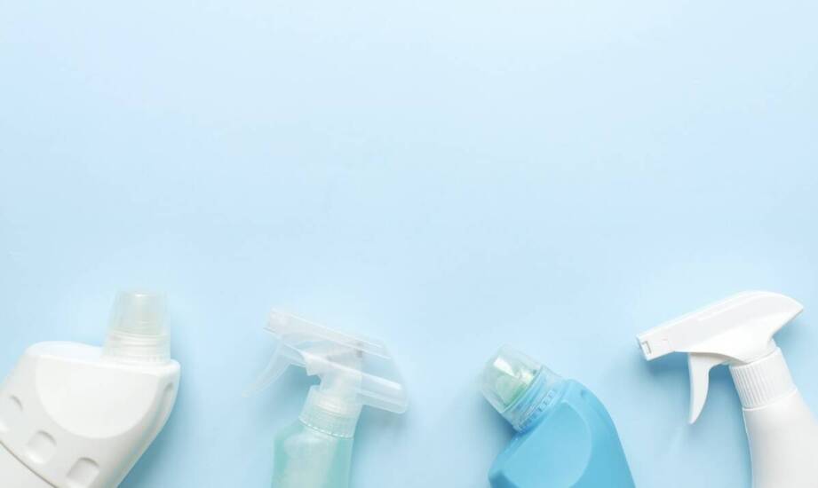 Rekomendacje dotyczące środków do usuwania kleju po taśmie z parkietów