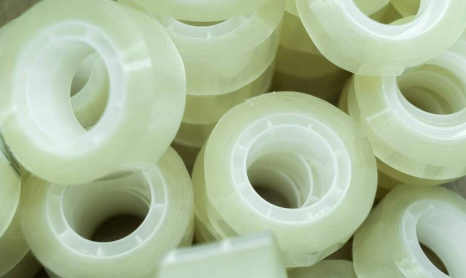 Jakie materiały do produkcji samoprzylepnych taśm są najbardziej przyjazne dla środowiska?