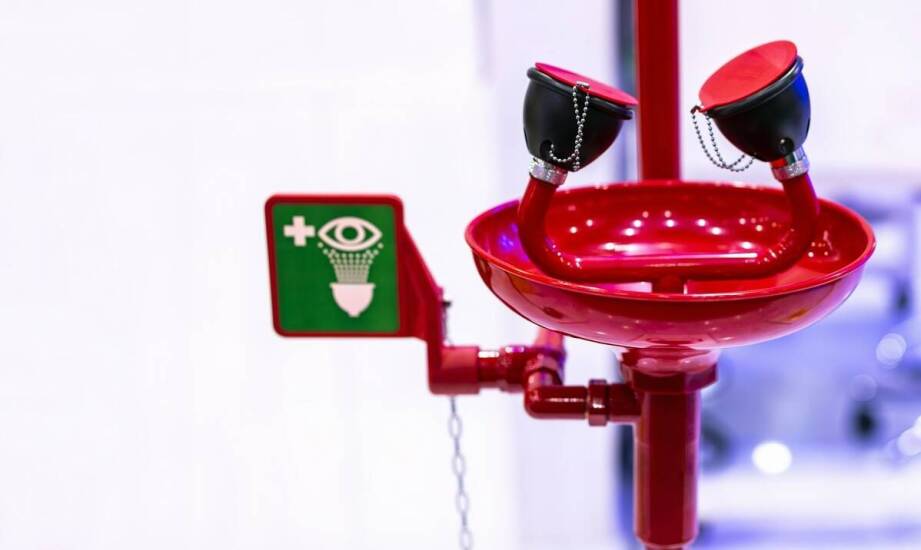 Tablice BHP - jakie informacje powinny zawierać zgodnie z przepisami?