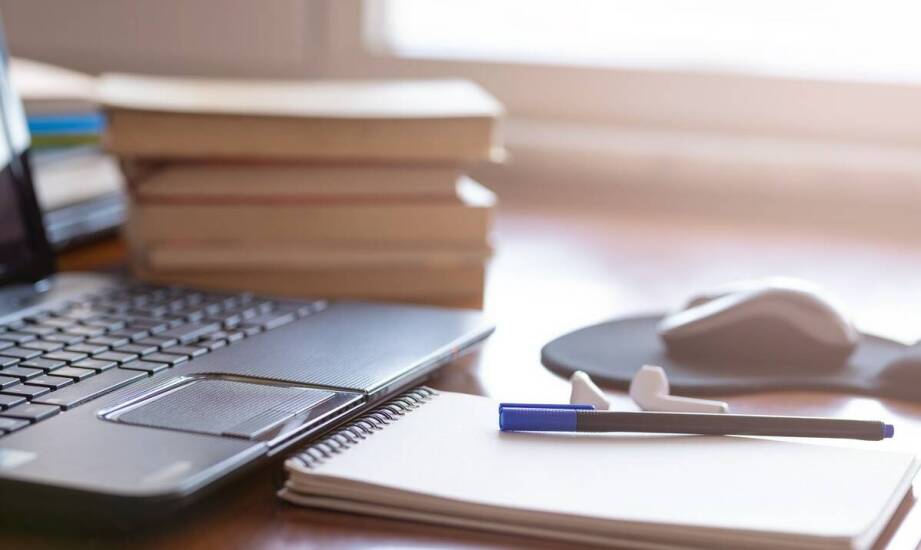 Jak przygotować się do matury z polskiego, korzystając z arkuszy przykładowych?