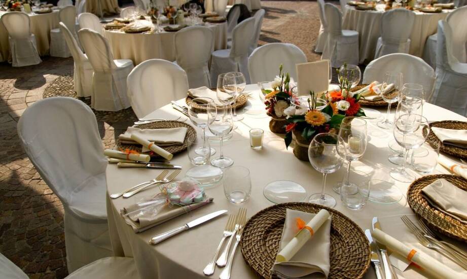 Jakie formalności trzeba spełnić przed organizacją pokazu fajerwerków na weselu?