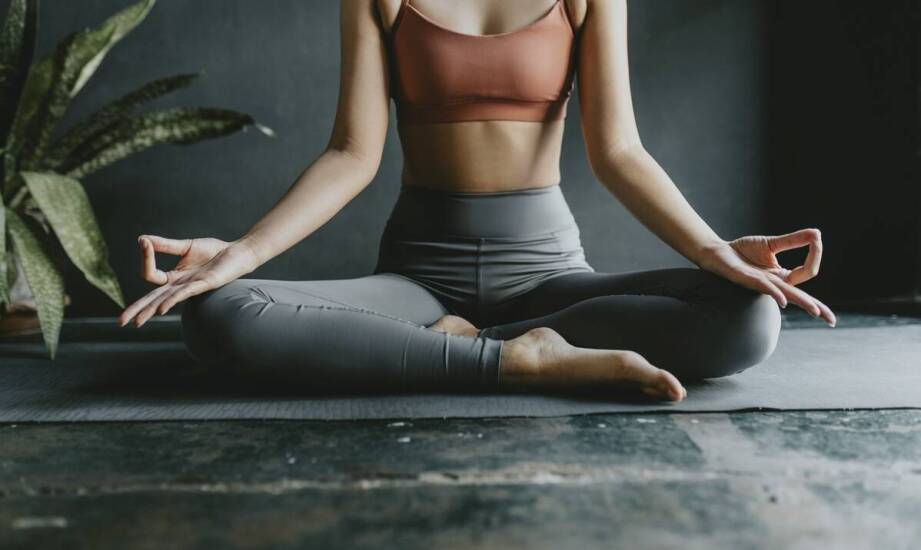 Korzyści z ćwiczeń pilatesu przy ścianie dla osób po kontuzjach