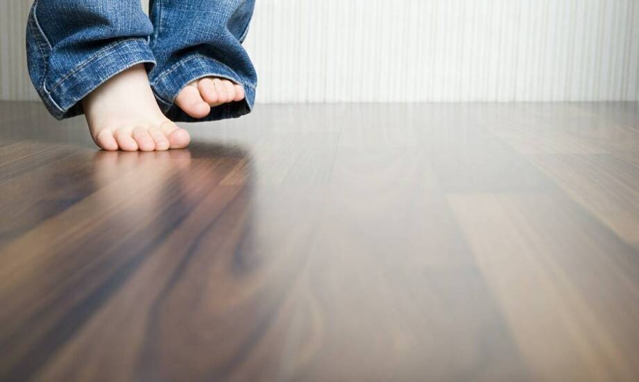 Kiedy należy zgłosić się do ortopedy z podejrzeniem płaskostopia u dziecka?