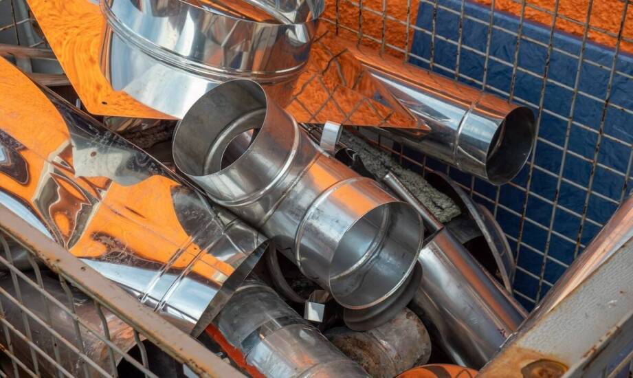 Jak wybrać najlepsze blacharskie obróbki do swojego dachu?