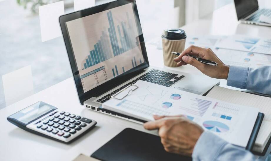 Wpływ bieżącego monitorowania finansów na rozwój firmy