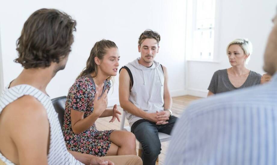 Programy warsztatowe dotyczące uzależnień – co oferują w Płocku?