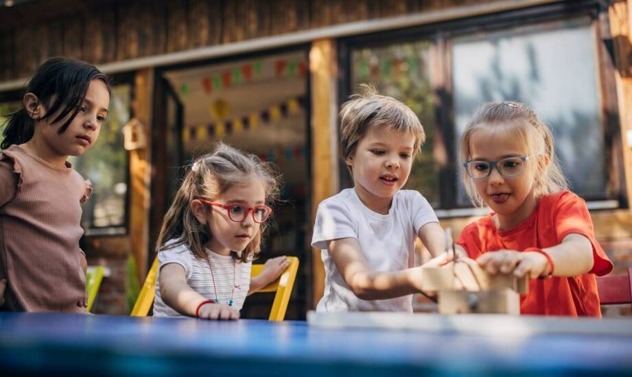 Przyrodnicza edukacja w zajęciach przedszkolnych – odkrywanie świata przez zabawę