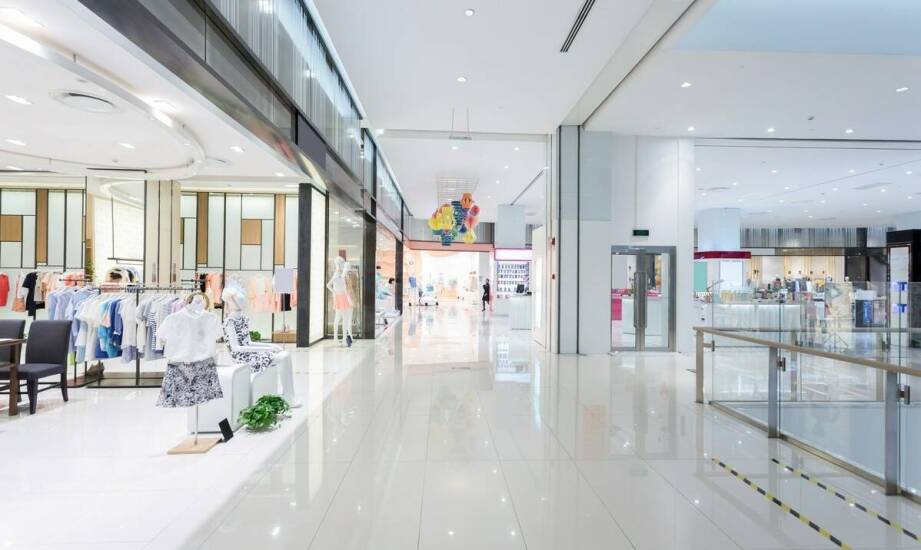 Innowacyjne artystyczne projekty w galerii handlowej – co przyciąga klientów?