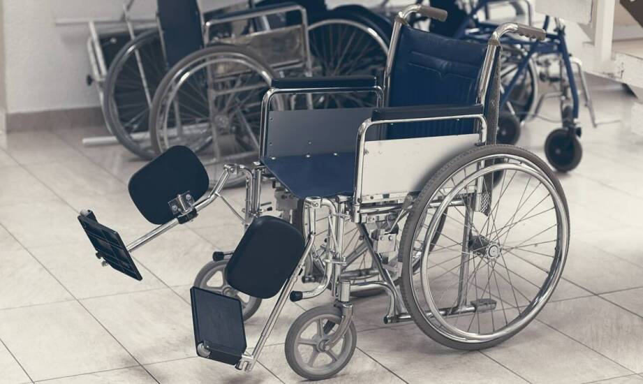 Elektryczne inwalidzkie wózki – wygoda i funkcjonalność dla każdego