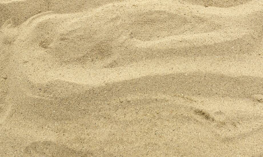 Zastosowanie zwykłego piasku do piaskowania w konserwacji stalowych konstrukcji