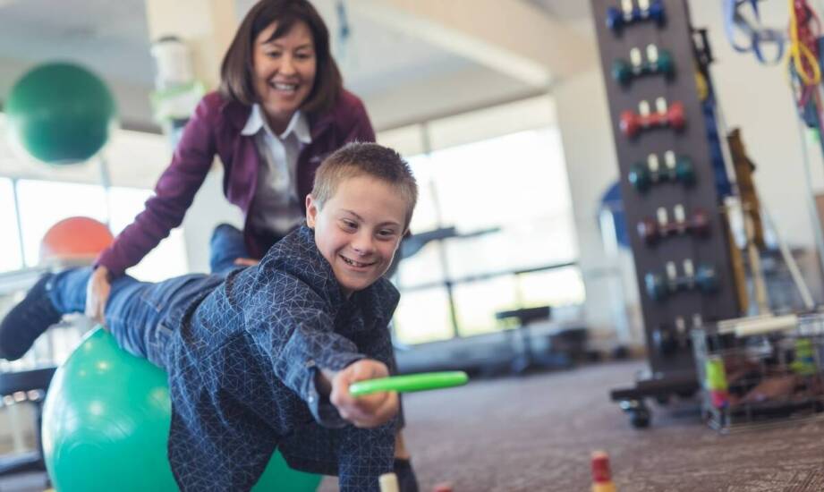 Jak fizjoterapia pomaga w rozwoju ruchowej koordynacji u dzieci?