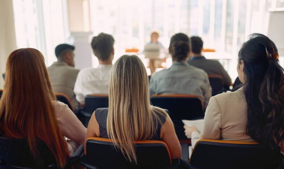 Jak trening asertywności wpływa na rozwój menedżerskich kompetencji?