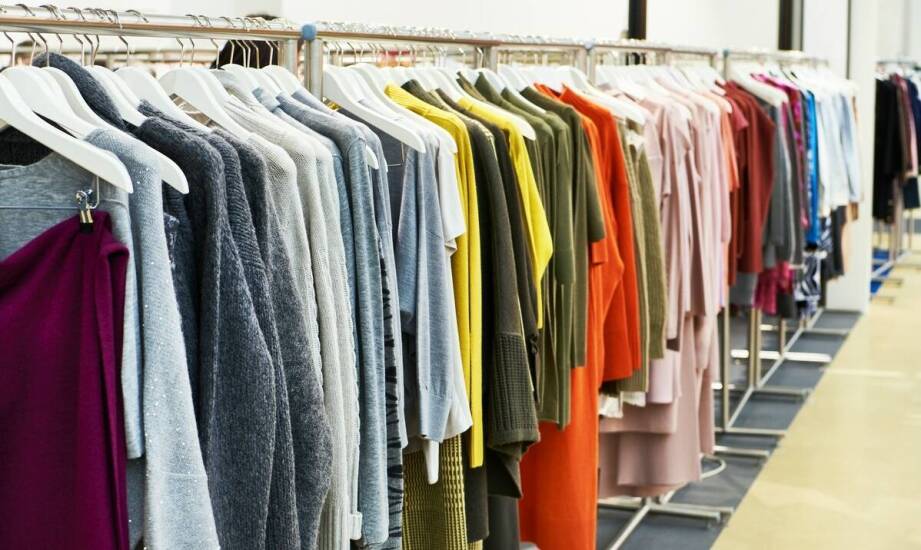 Wybór sukienek na mar – które modele są najbardziej uniwersalne?