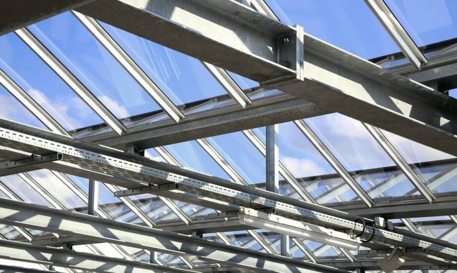Jakie są najważniejsze trendy w projektowaniu i produkcji stalowych konstrukcji?