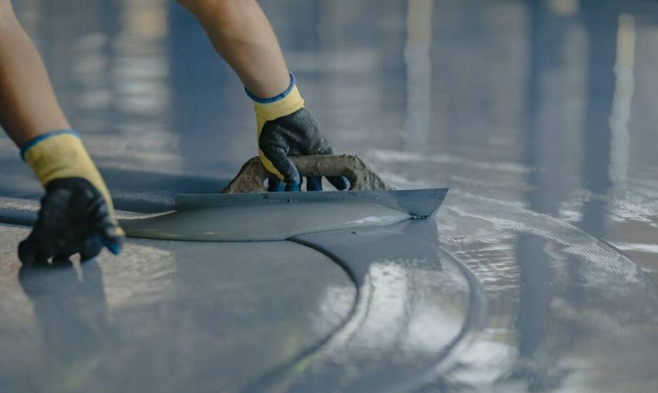 Jak akryl wspiera wykończeniowe procesy w projektach budowlanych?