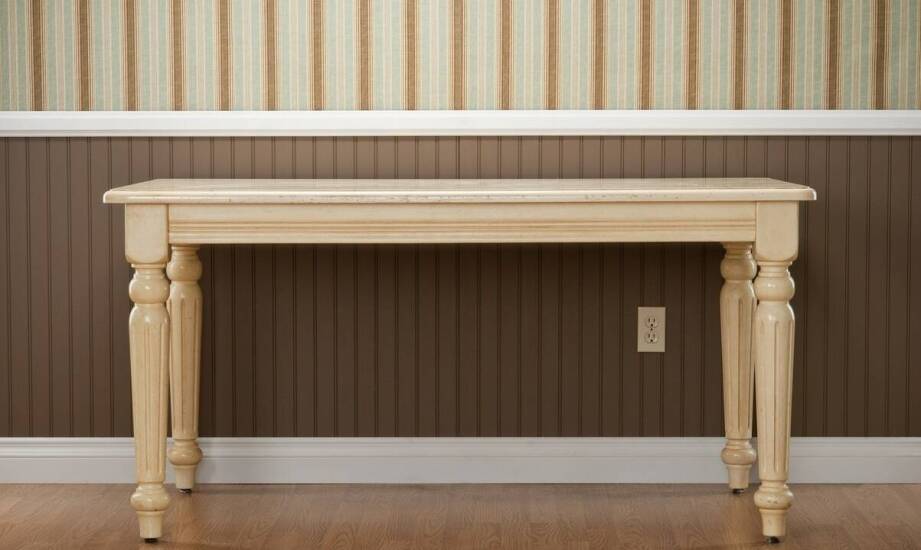 Zalety przypodłogowej listwy w ochronie ścian i podłóg