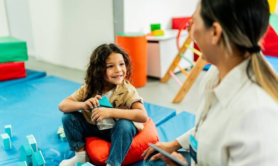 Znaczenie współpracy psychologa, pedagoga i logopedy w terapii dla dziecka
