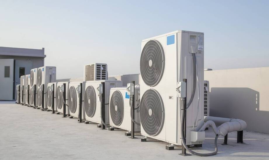 Jakie czynniki wpływają na wybór klimatyzacyjnych urządzeń?