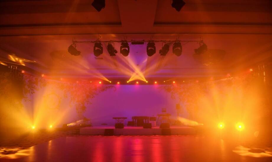 Kreatywne podejście do organizacji firmowych imprez – inspiracje i pomysły