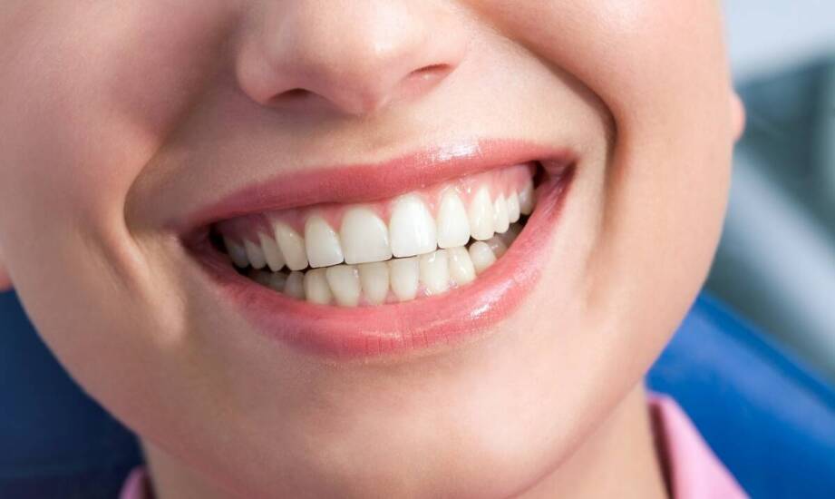 Protetyka nowej generacji – jak współczesne materiały poprawiają estetykę zębów?