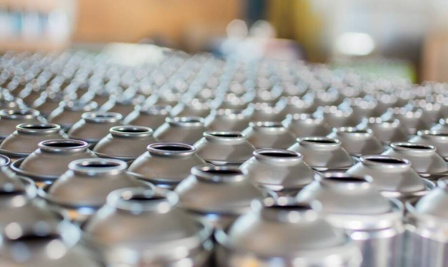 Pochłaniacze organicznych gazów – klucz do bezpiecznej pracy w zanieczyszczonym środowisku