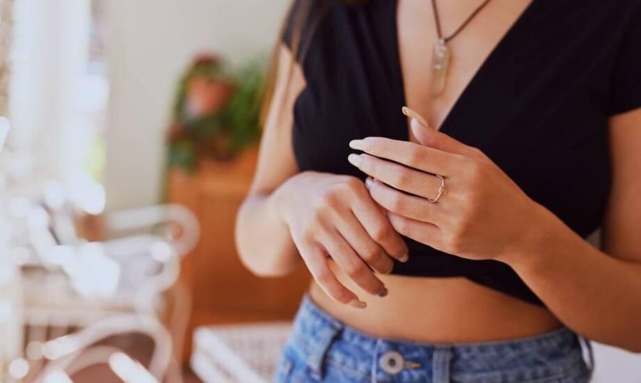 Żółte srebro 925 – dlaczego stanowi doskonały wybór dla minimalistów?