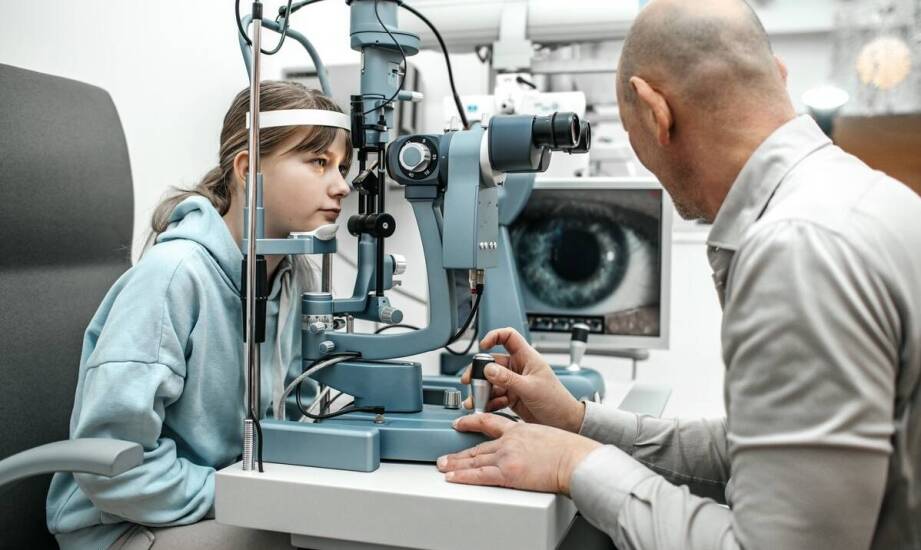 Jak cykloplegia pomaga w precyzyjnej ocenie wzroku u dzieci?