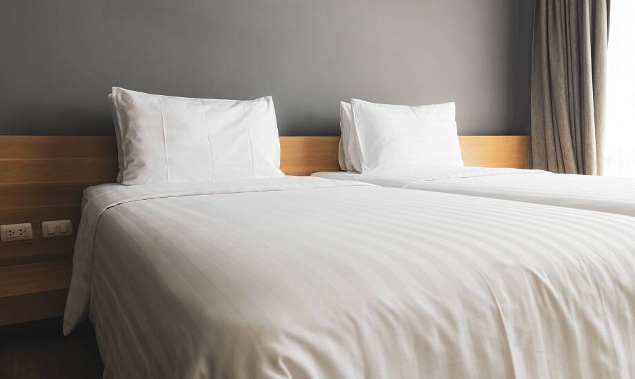 Ekonomiczne rozwiązania dla hoteli: tania hotelowa pościel