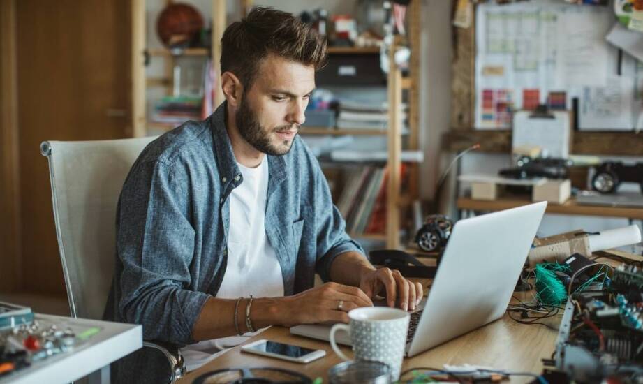 Jak zapewniać aktualność i utrzymanie stron internetowych dla swoich klientów?