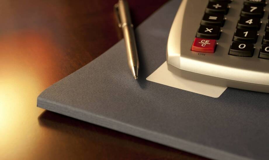 Prawne i podatkowe aspekty związane z fakturą za odsetki od pożyczki