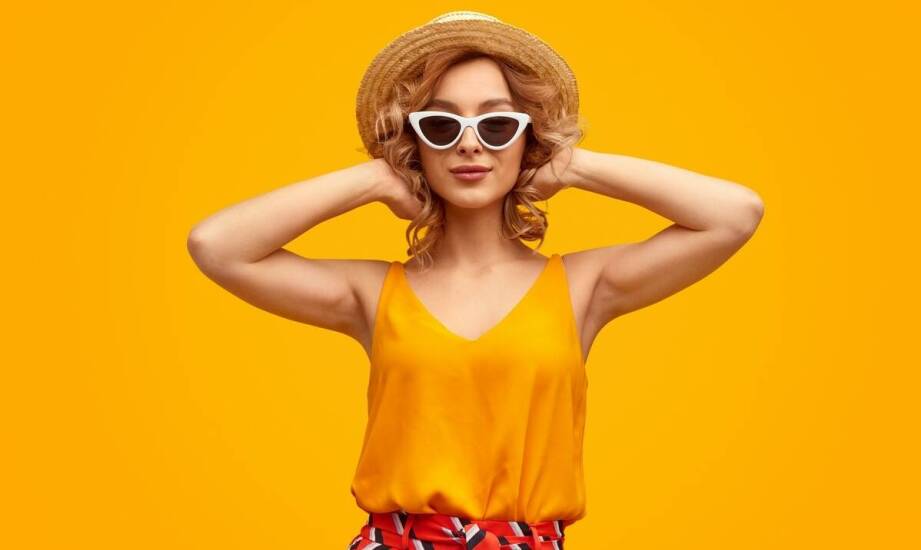 Różnorodność fasonów damskich żółtych garniturów w ofercie