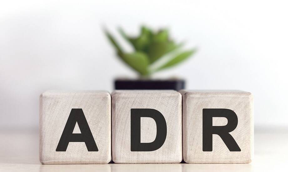 Jakie są trendy w szkoleniach ADR w kontekście zmieniających się przepisów?