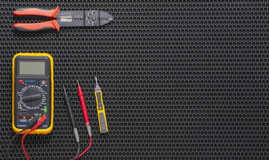 Mufa kablowa 10 mm² a prawne regulacje dotyczące bezpieczeństwa instalacji