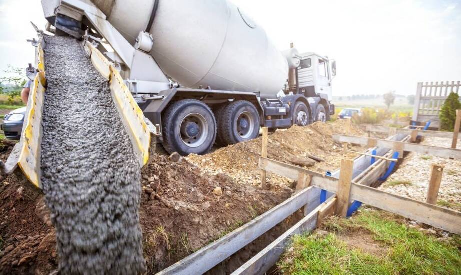 Jak pompowanie betonu zwiększa efektywność prac przy budowach?