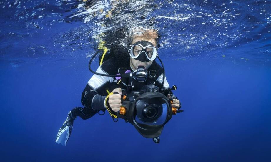 Jakie wyzwania stawia przed uczestnikami kursu Dive Master?