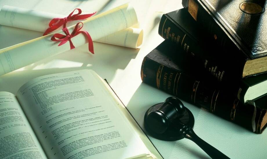 Wyzwania związane z tłumaczeniem urzędowych dokumentów w sektorze prawniczym