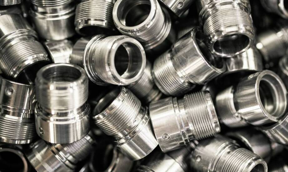 Przewodnik po cenach skupu kolorowych metali: tytan w centrum uwagi