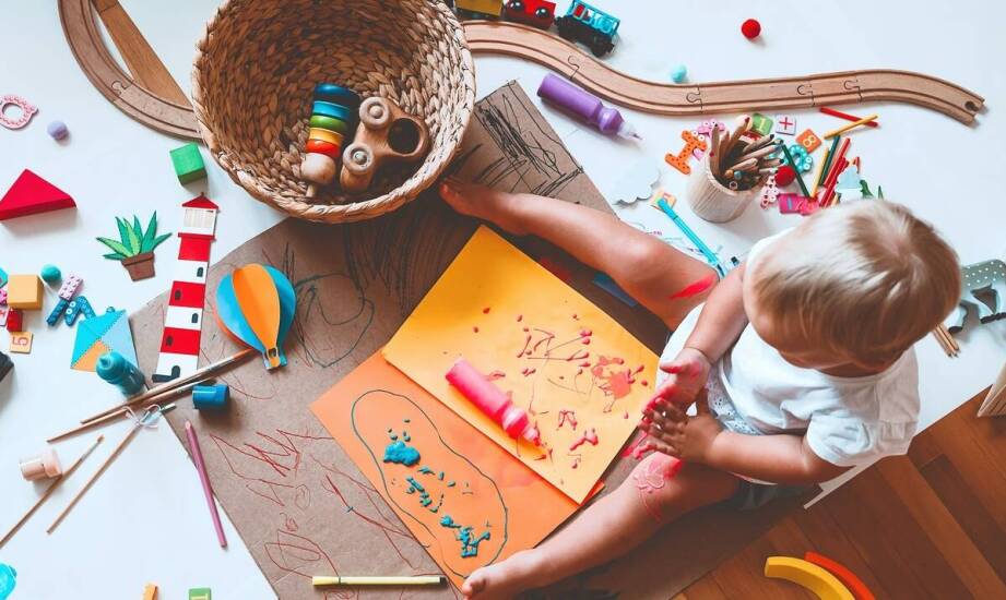 Jakie funkcje pełnią kuchenne zabawki w edukacji sensorycznej dziecka?