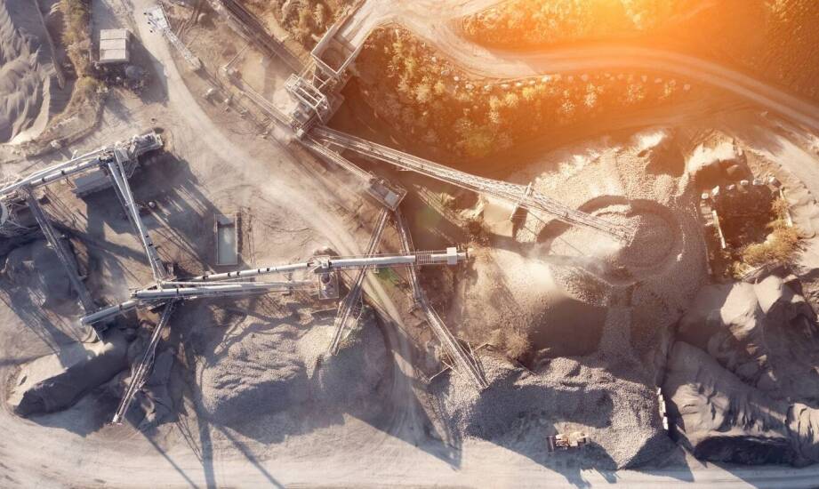 Czy lokalizacja węzła betoniarskiego wpływa na efektywność operacyjną?