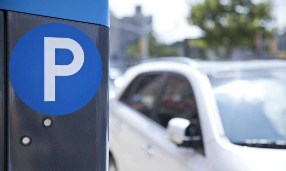 Tani parking a bezpłatna techniczna pomoc – co warto wiedzieć?