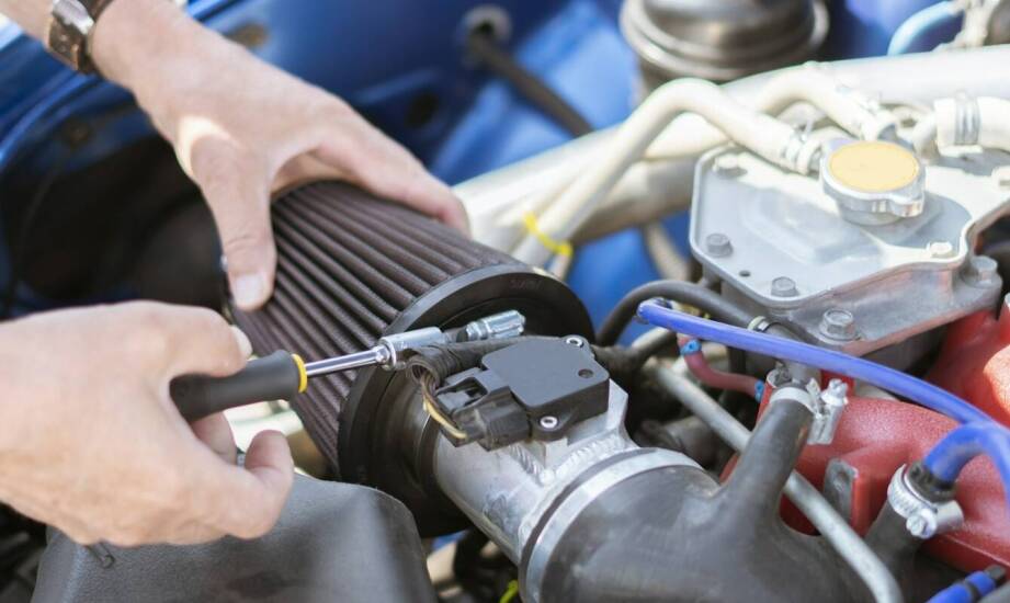 Techniczne aspekty montażu azotu podtlenku w sportowych samochodach