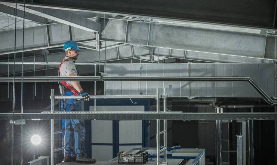 Jak montaż rewizyjnych klap wpływa na efektywność czyszczenia wentylacji?