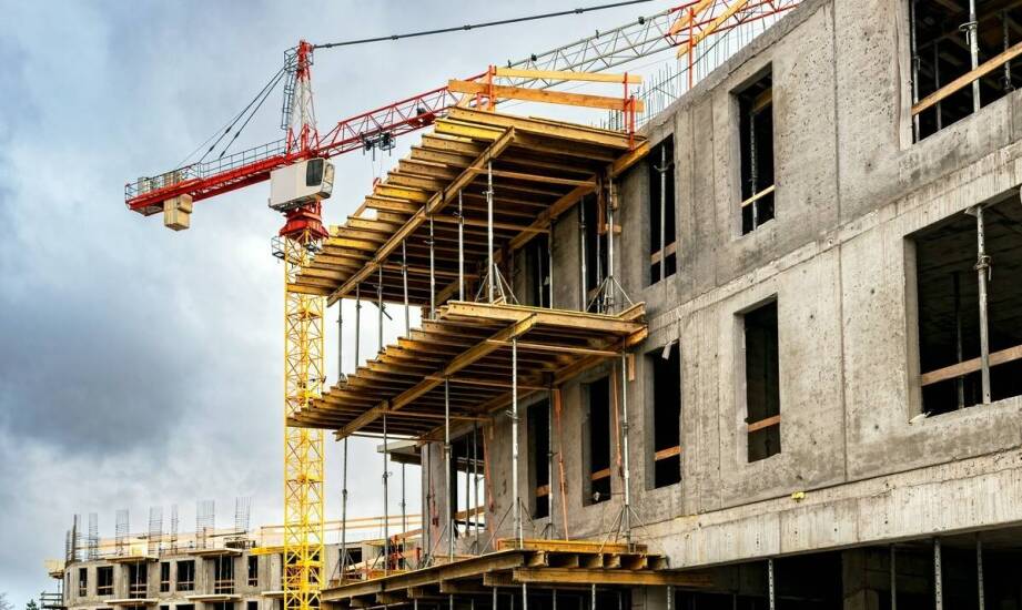 Jakie znaczenie ma zgodność z przepisami dla inwestycji w nieruchomości?