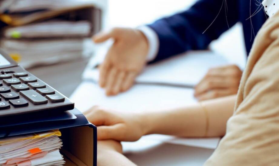 Jakie korzyści niesie ze sobą prawna reprezentacja w sprawach o odszkodowania?